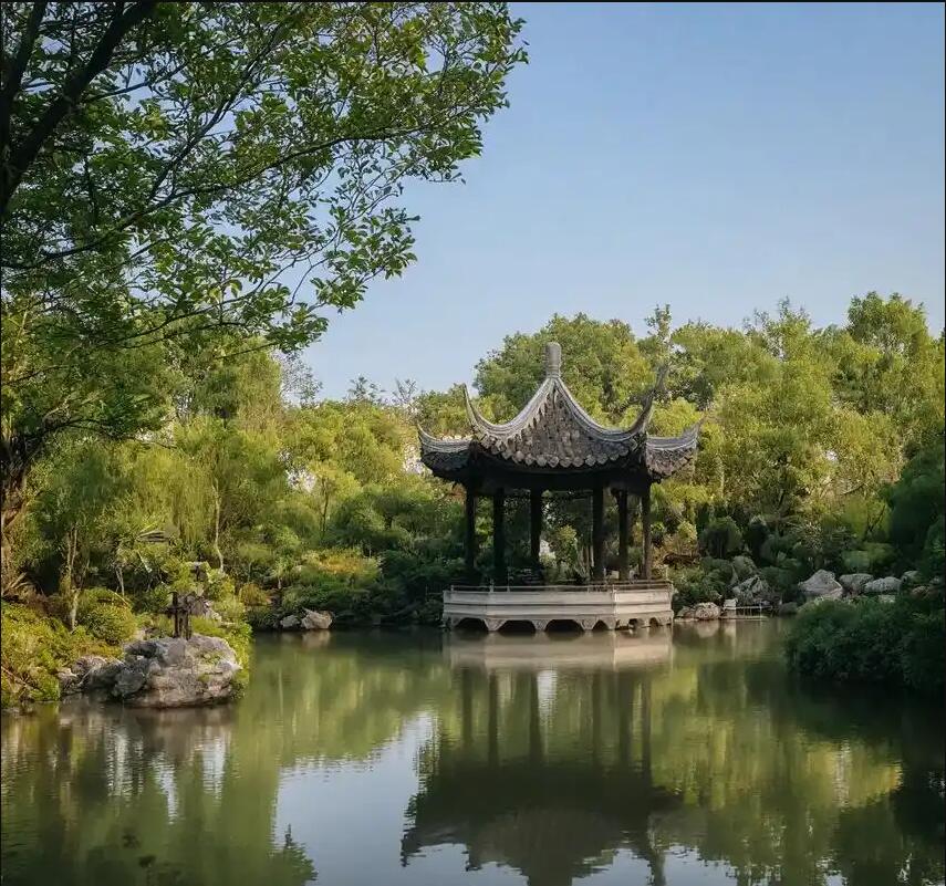 赤壁情场餐饮有限公司